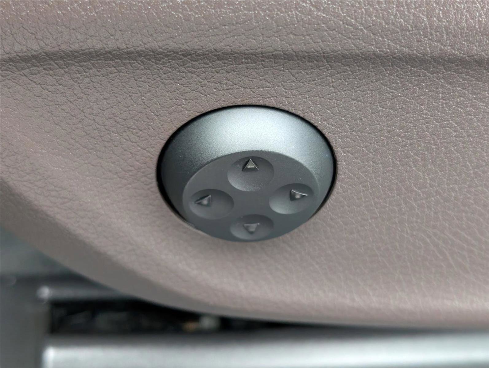 Used 2020 Mercedes-Benz GLE 350 4MATIC image 21