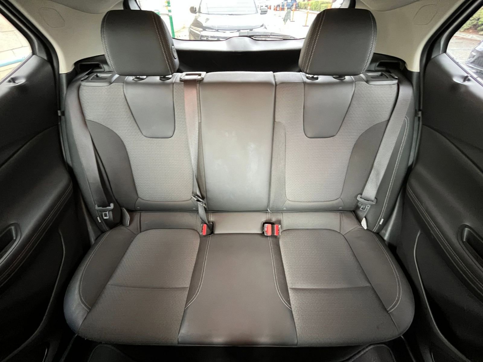 Used 2025 Buick Encore GX Preferred image 38