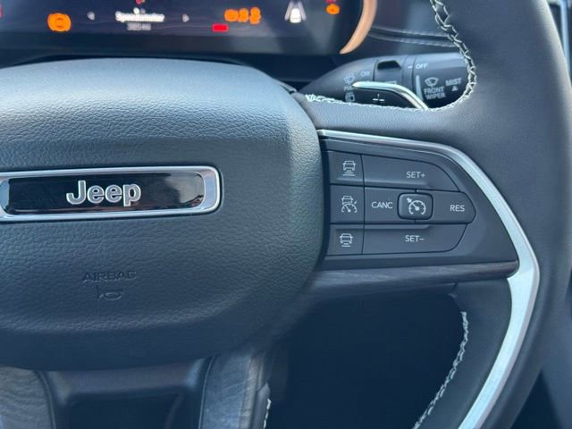 Certified 2024 Jeep Grand Cherokee Limited w/ Black Appearance Package image 33