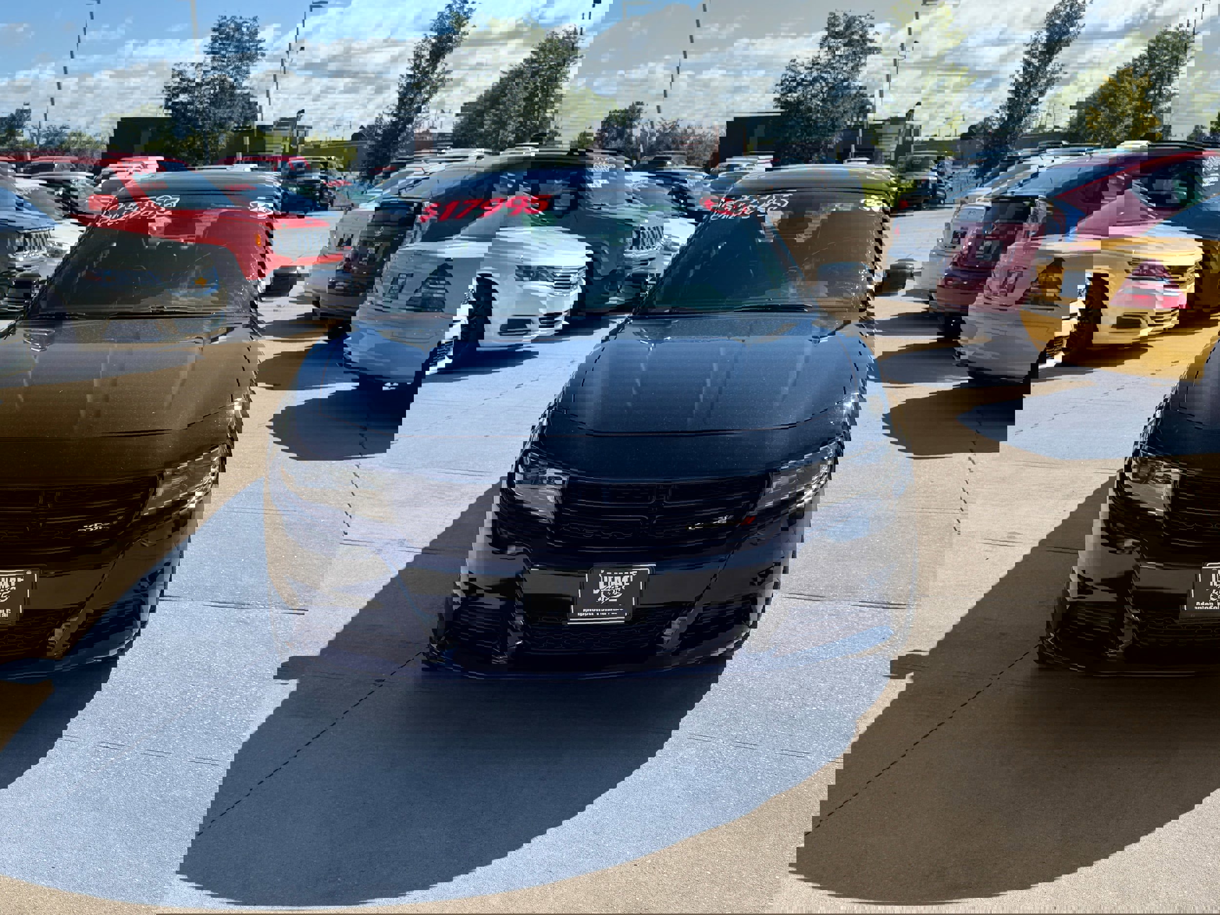 Used 2020 Dodge Charger SXT w/ Leather Interior Group image 4