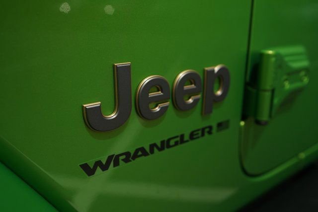 New 2025 Jeep Wrangler Unlimited Rubicon 392 image 31