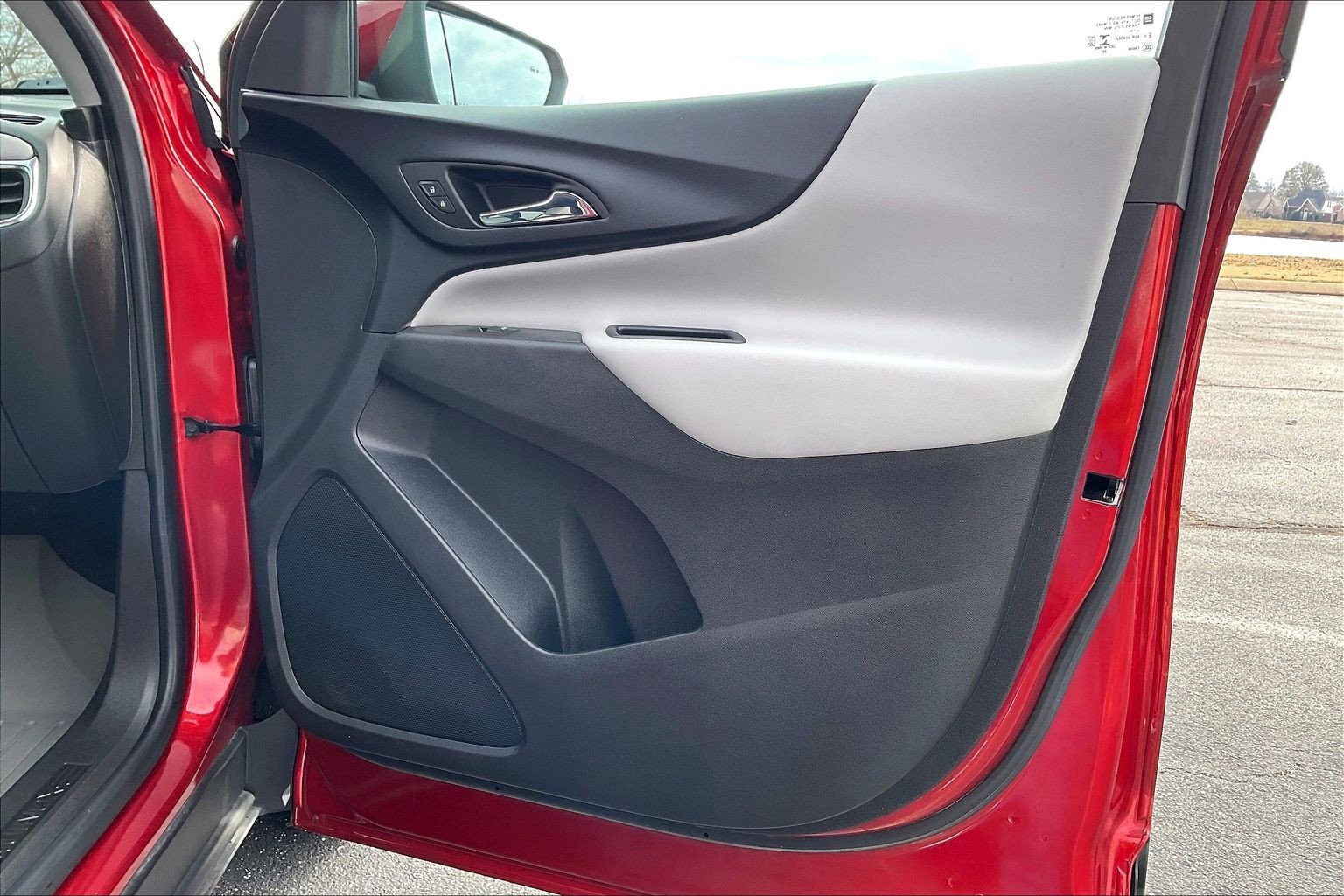 Used 2022 Chevrolet Equinox LT image 19