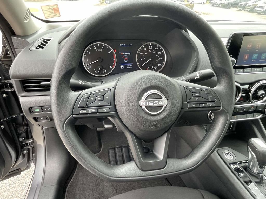 Used 2025 Nissan Sentra S image 19