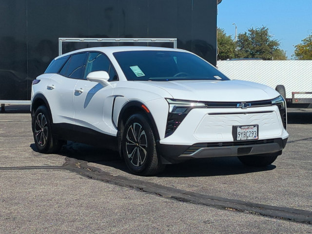 Certified 2026 Chevrolet Blazer EV LT FWD image 2