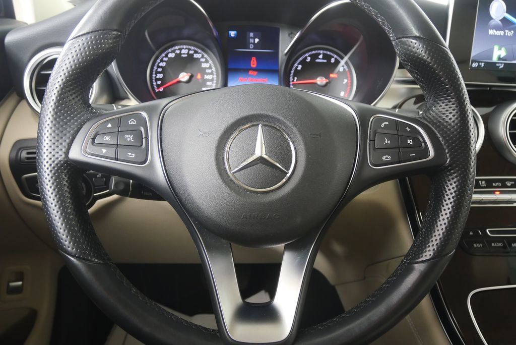 Used 2017 Mercedes-Benz GLC 300 4MATIC image 18