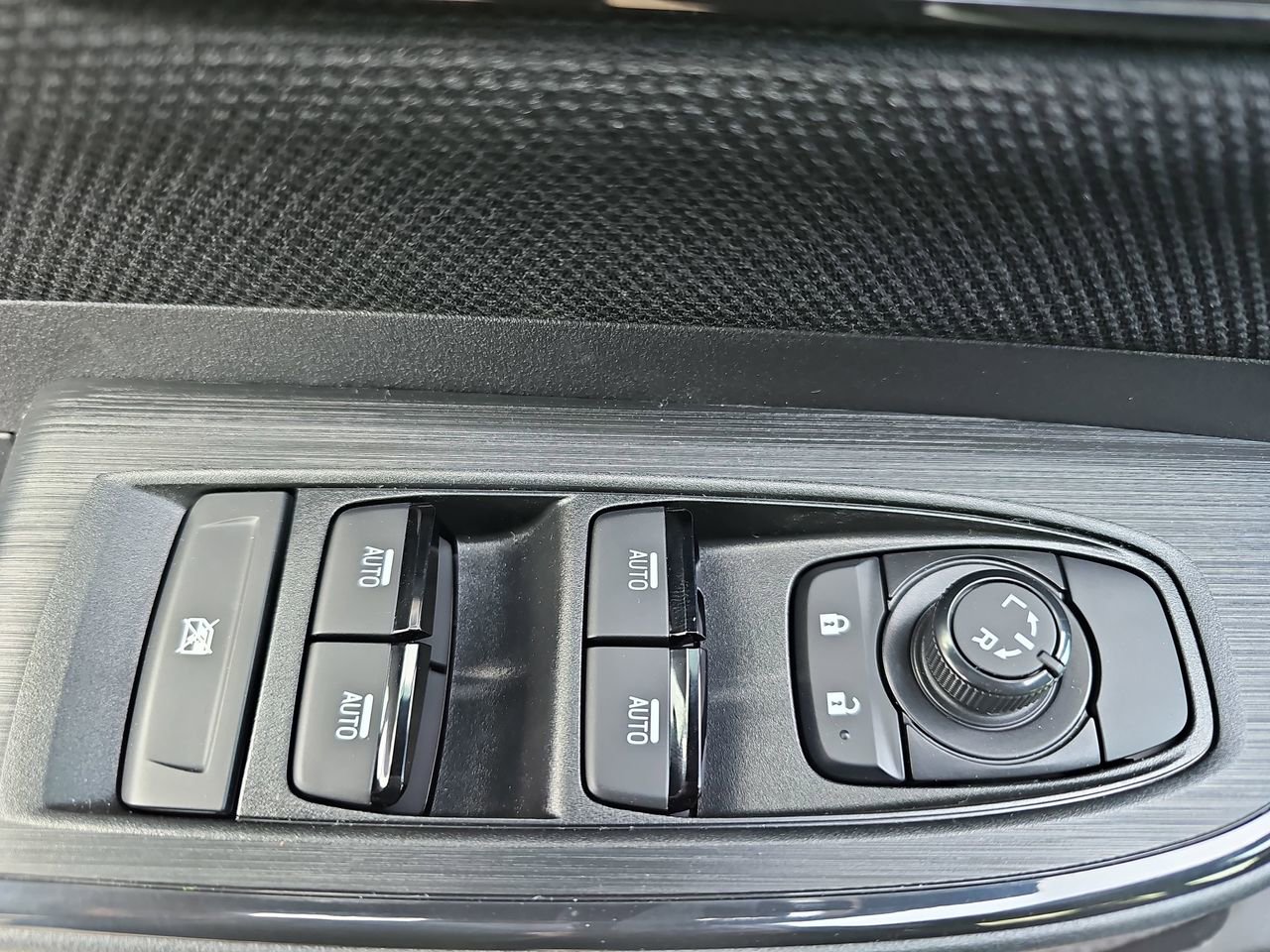 New 2026 Subaru Outback Limited AWD/4WD image 34