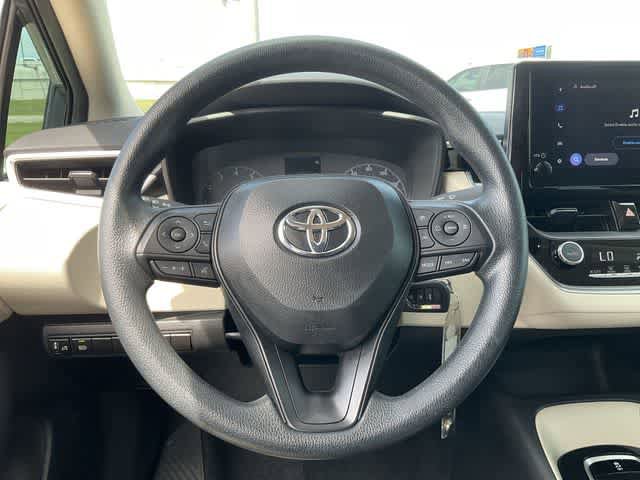 Used 2025 Toyota Corolla LE FWD image 19