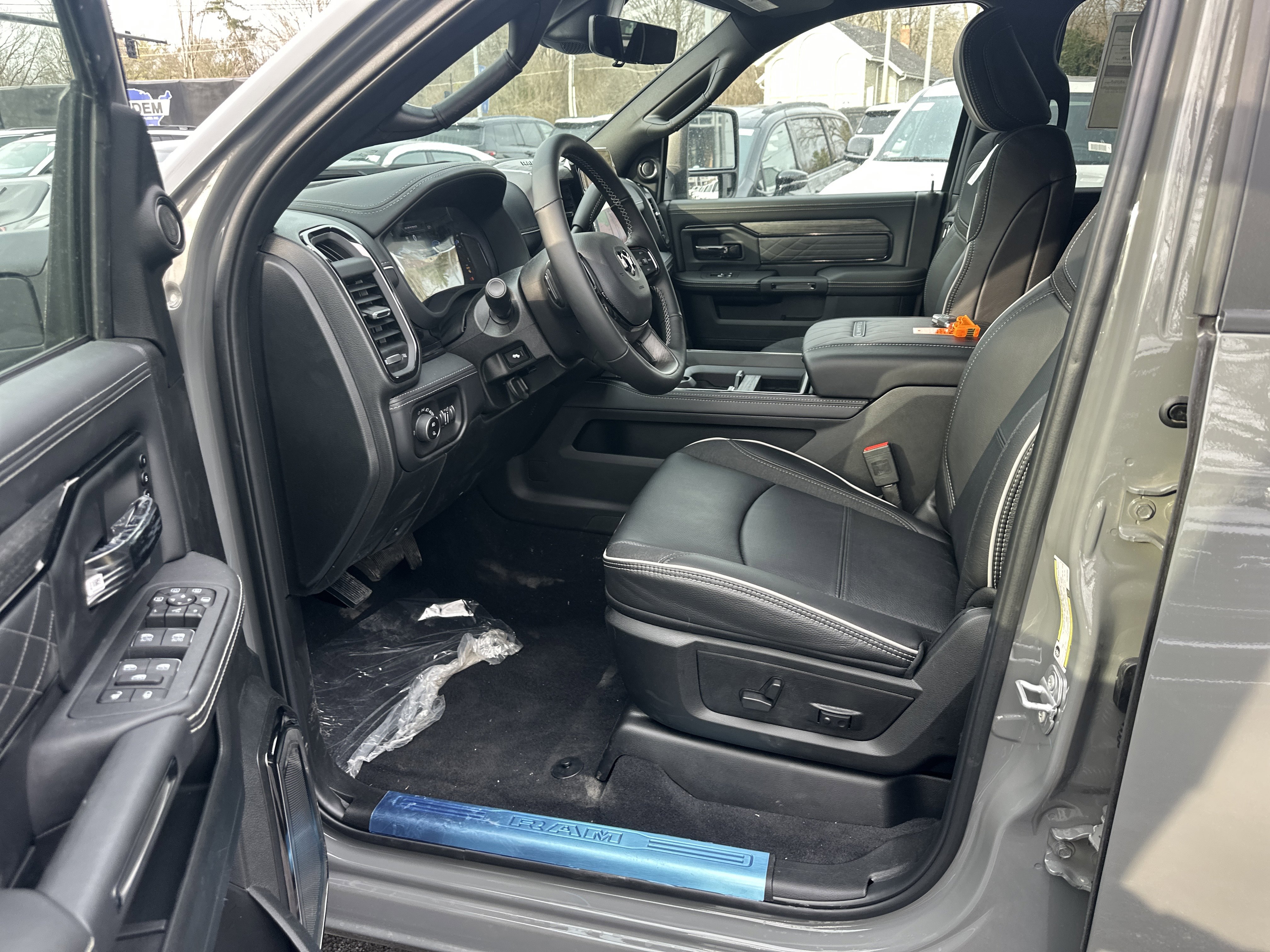 New 2026 RAM 2500 Limited AWD/4WD image 27