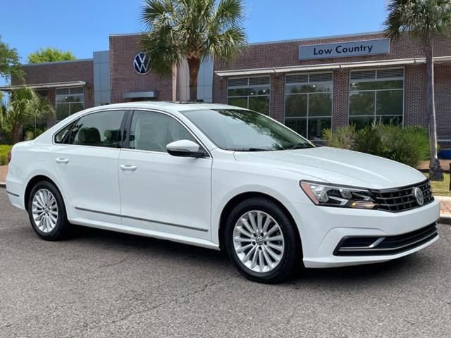 Used 2017 Volkswagen Passat 1.8T SE