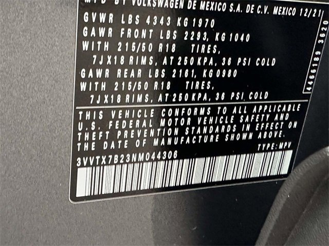 Certified 2022 Volkswagen Taos SE w/ Panoramic Sunroof Package image 18