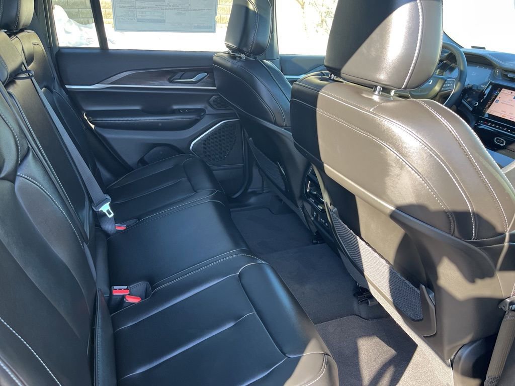 New 2026 Jeep Grand Cherokee Limited image 11