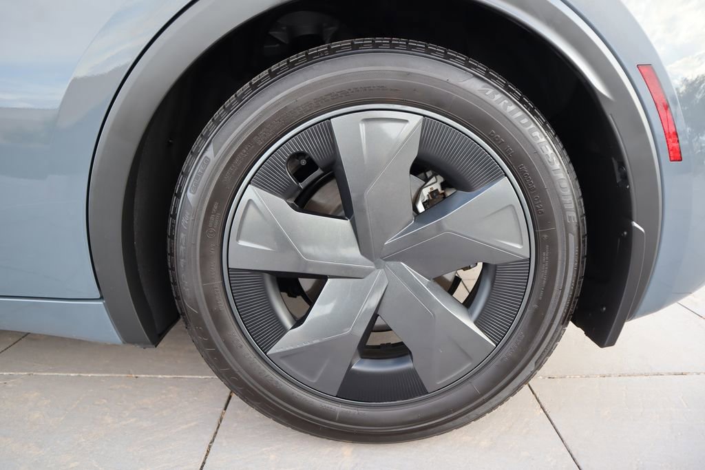 Certified 2025 Toyota Prius LE image 29