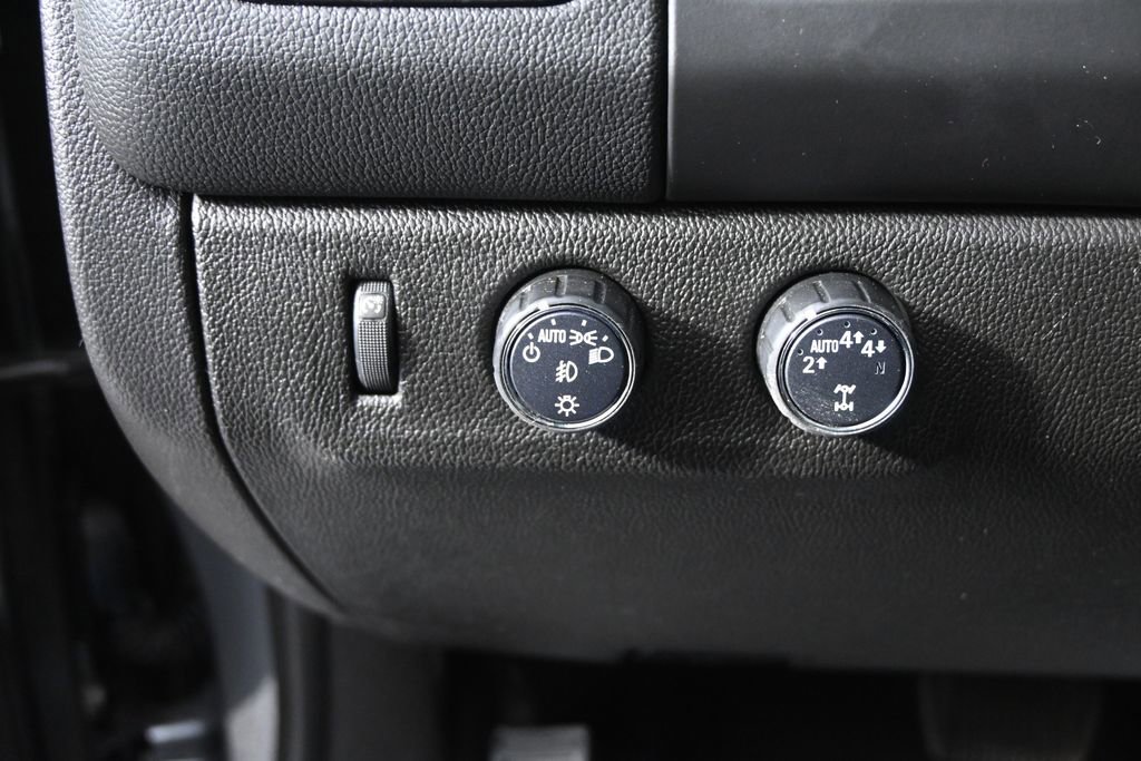 Used 2021 Chevrolet Colorado LT w/ Safety Package image 23