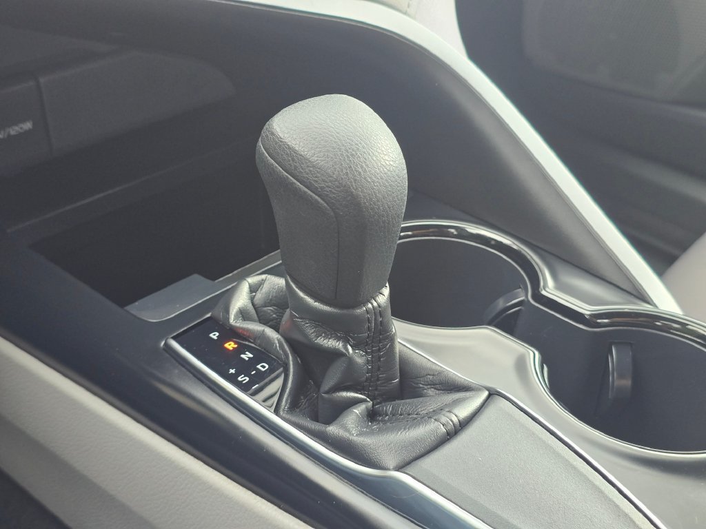 Used 2019 Toyota Camry LE FWD image 24