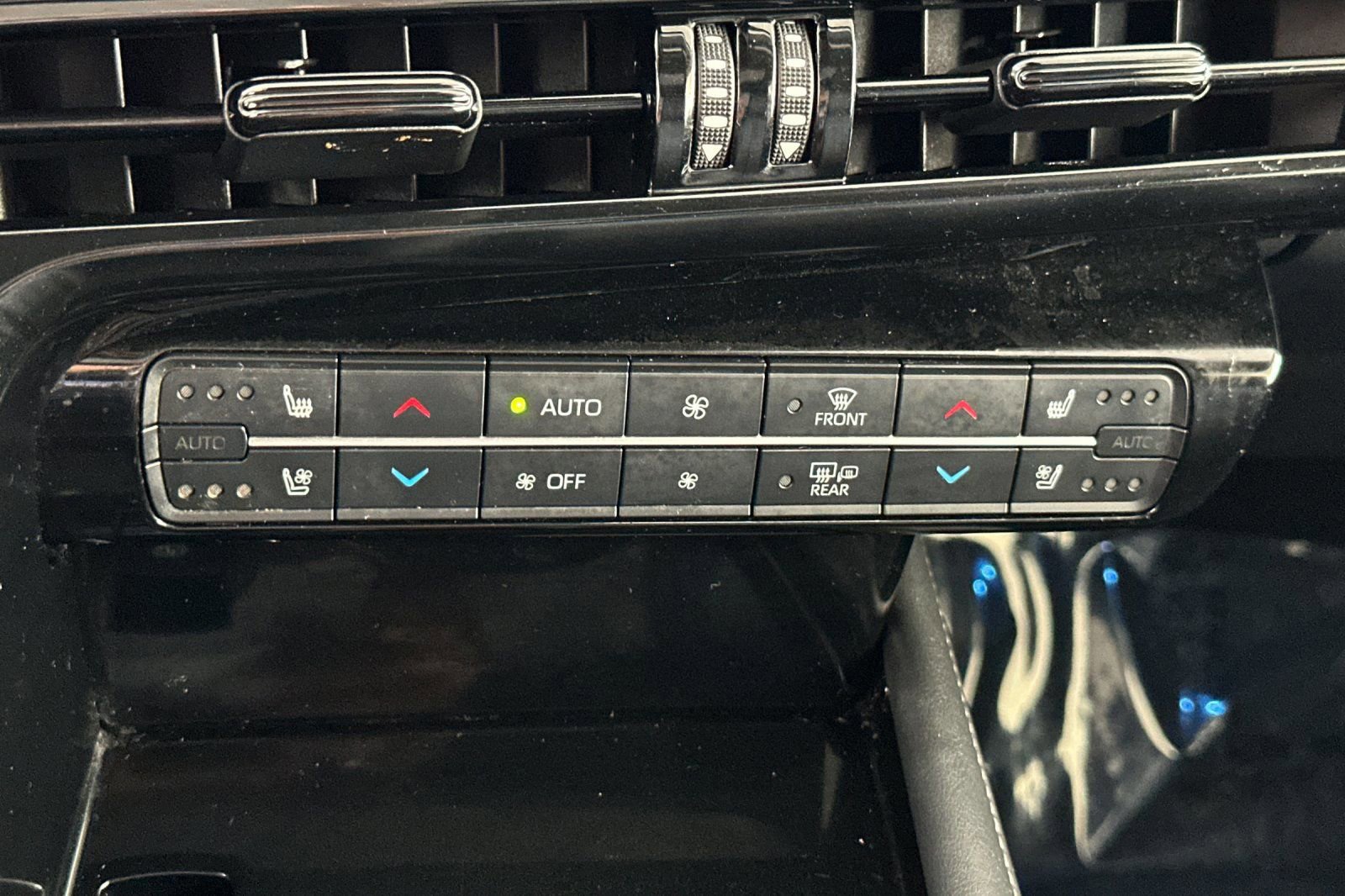 Certified 2021 Toyota Mirai RWD image 21
