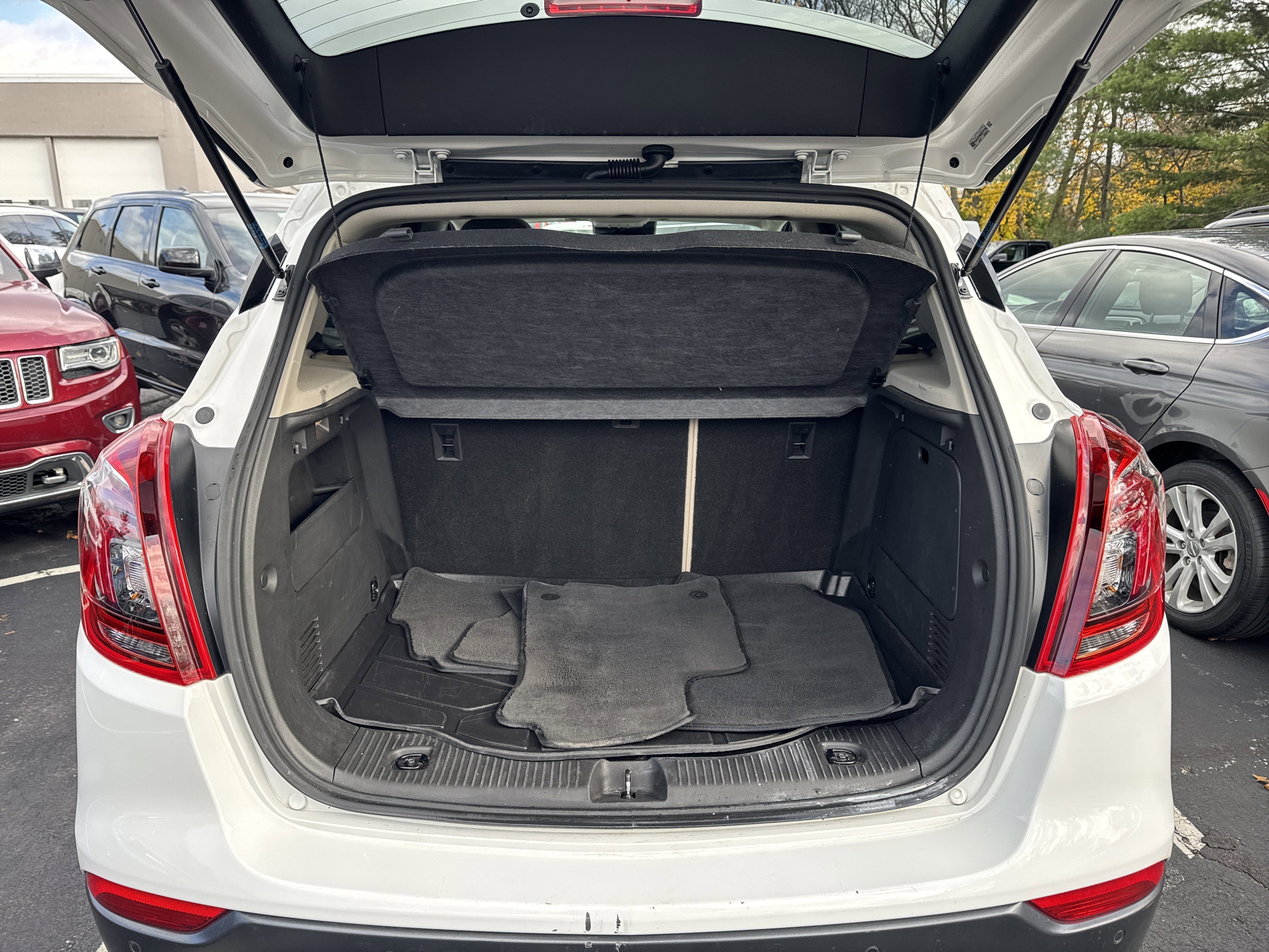 Used 2019 Buick Encore Essence w/ Safety Package II image 7