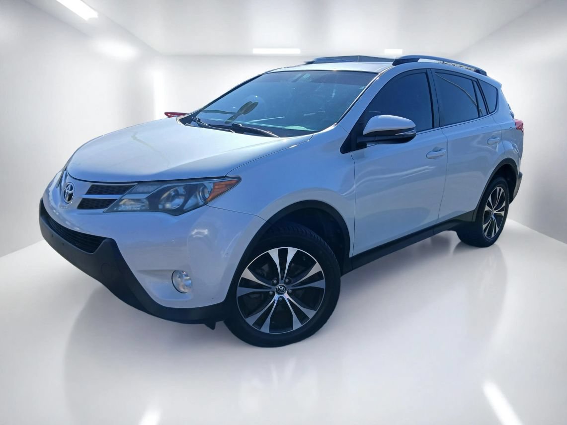 Used 2020 Toyota C-HR LE FWD image 2
