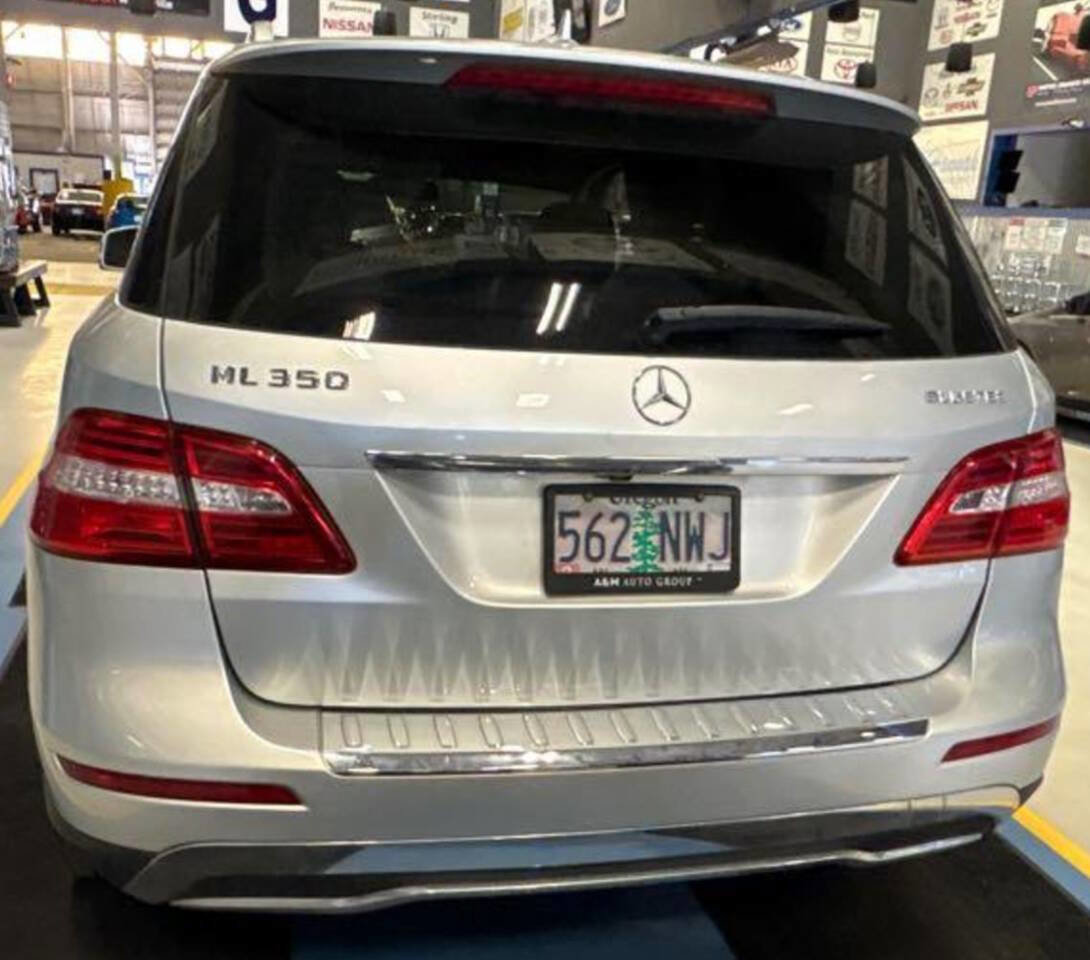 Used 2012 Mercedes-Benz ML 350 BlueTEC 4MATIC image 4