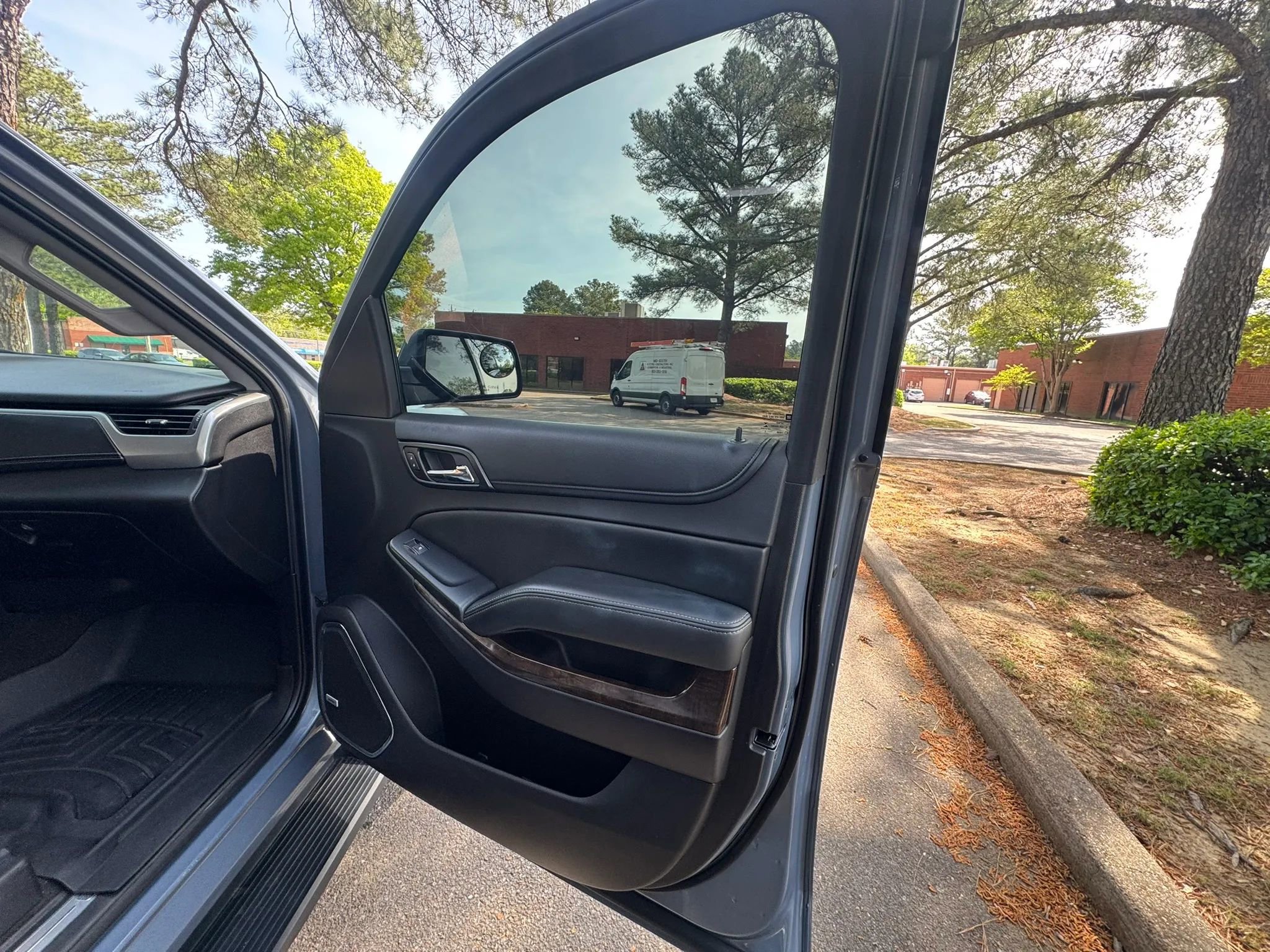 Used 2015 Chevrolet Tahoe LT w/ Max Trailering Package image 28