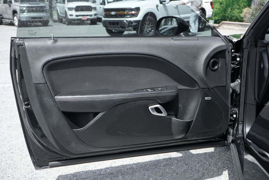 Used 2023 Dodge Challenger SXT RWD image 15