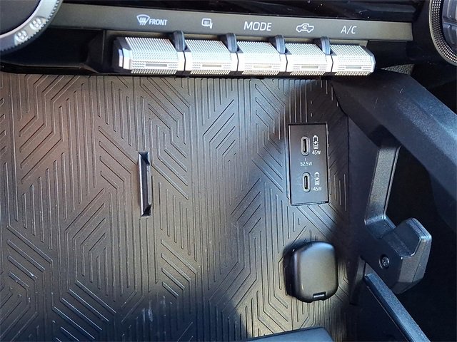 Used 2024 Toyota Tacoma TRD Off-Road image 24