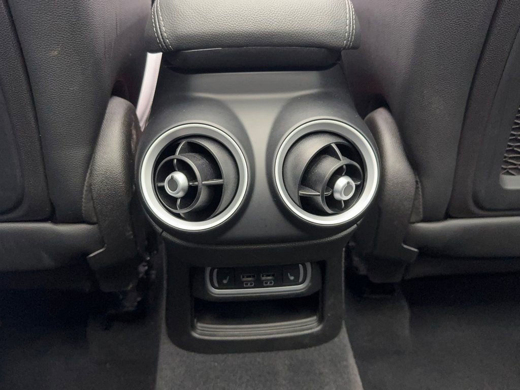 Used 2023 Alfa Romeo Stelvio Veloce image 20