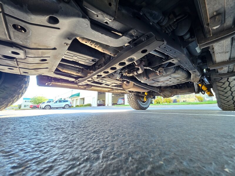 Used 2004 Lexus LX 470 4WD image 57