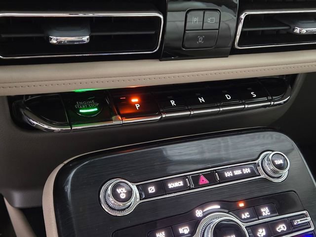 Used 2021 Lincoln Nautilus Reserve w/ Equipment Group 202A image 37