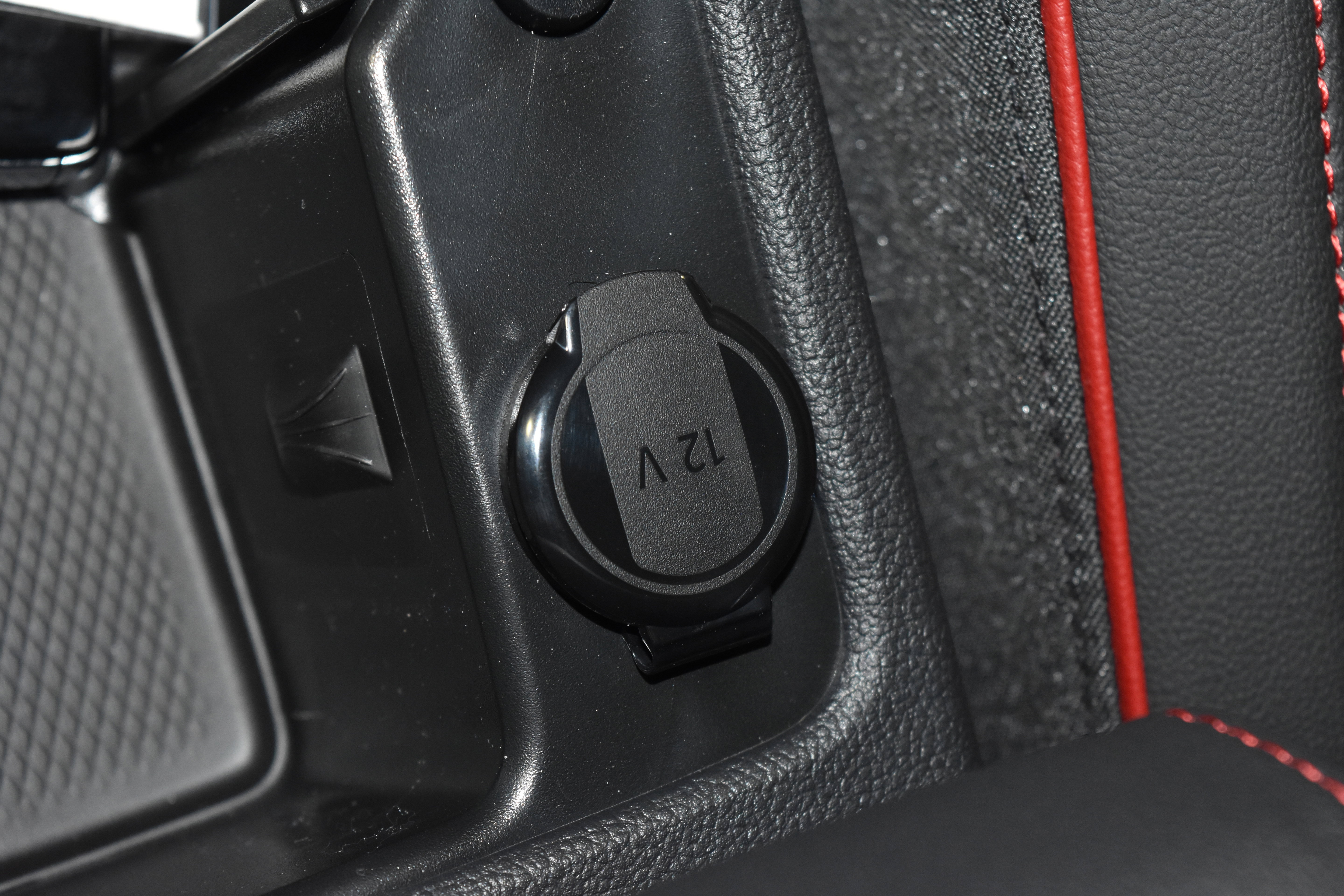 New 2026 Volkswagen GTI SE FWD image 13