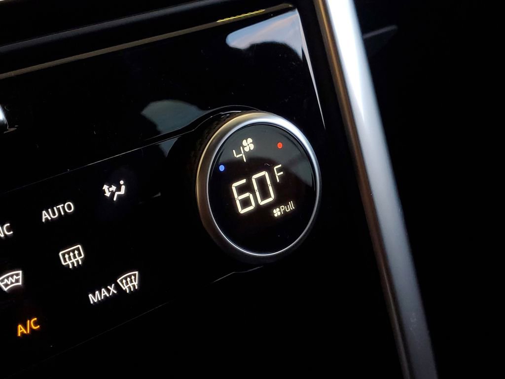 New 2026 Land Rover Discovery Limited Edition image 24