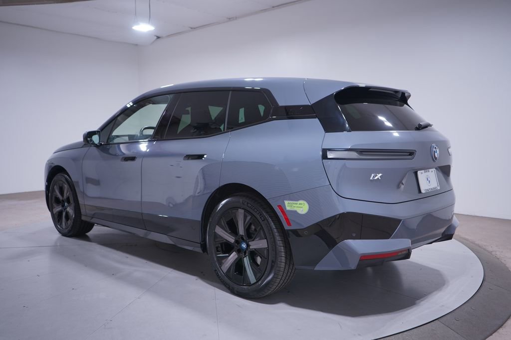 Used 2024 BMW iX xDrive50 w/ Sport Package image 3