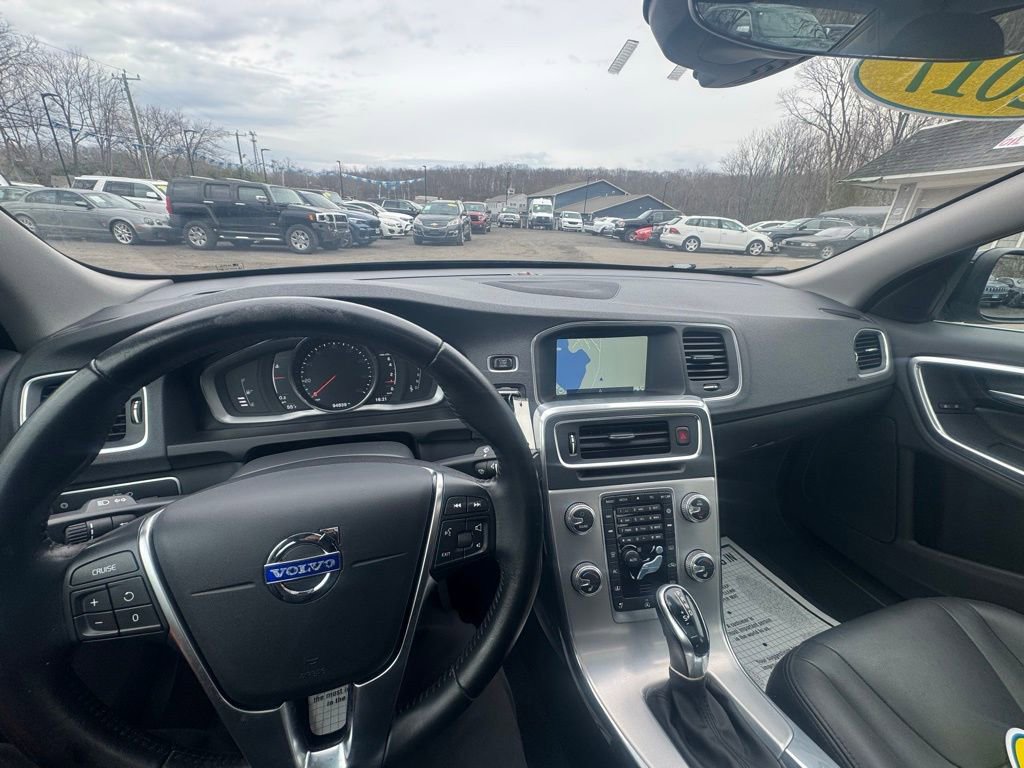 Used 2017 Volvo S60 T5 Inscription w/ Convenience Package image 30