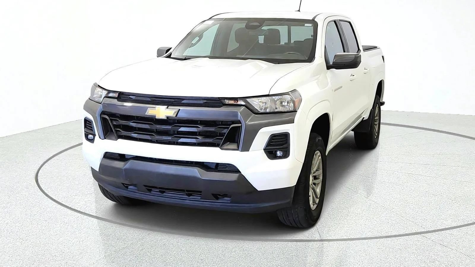 Used 2023 Chevrolet Colorado LT w/ LT Convenience Package AWD/4WD image 3