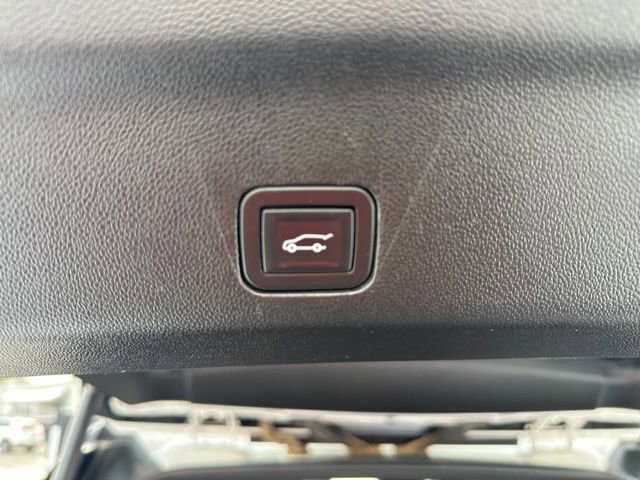 Used 2024 Chevrolet Tahoe LT AWD/4WD image 16