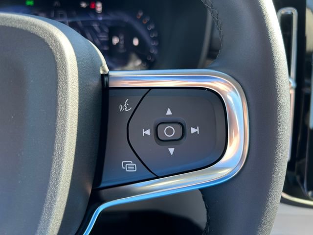 New 2026 Volvo XC40 B5 Plus w/ Climate Package image 22