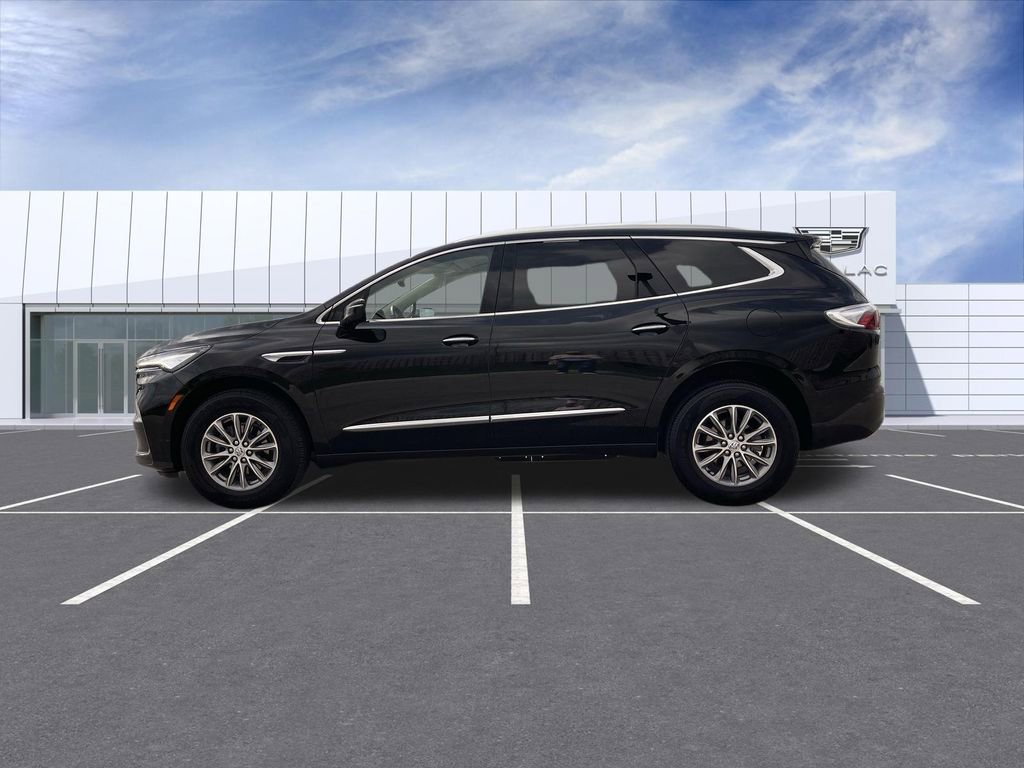Used 2024 Buick Enclave Essence w/ Technology Package image 5