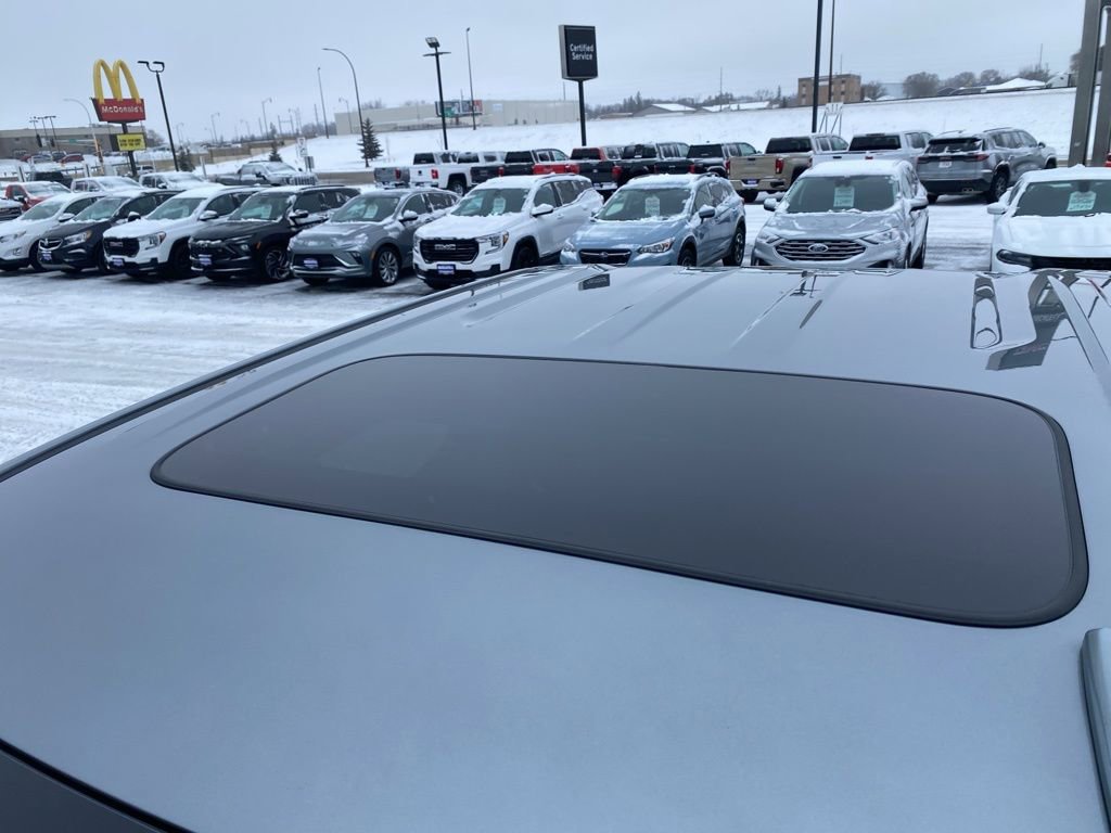 New 2026 GMC Sierra 1500 SLT w/ SLT Premium Plus Package image 11