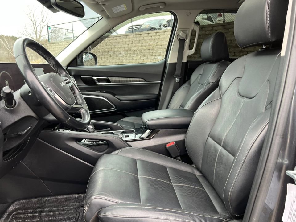 Used 2023 Kia Telluride SX image 3