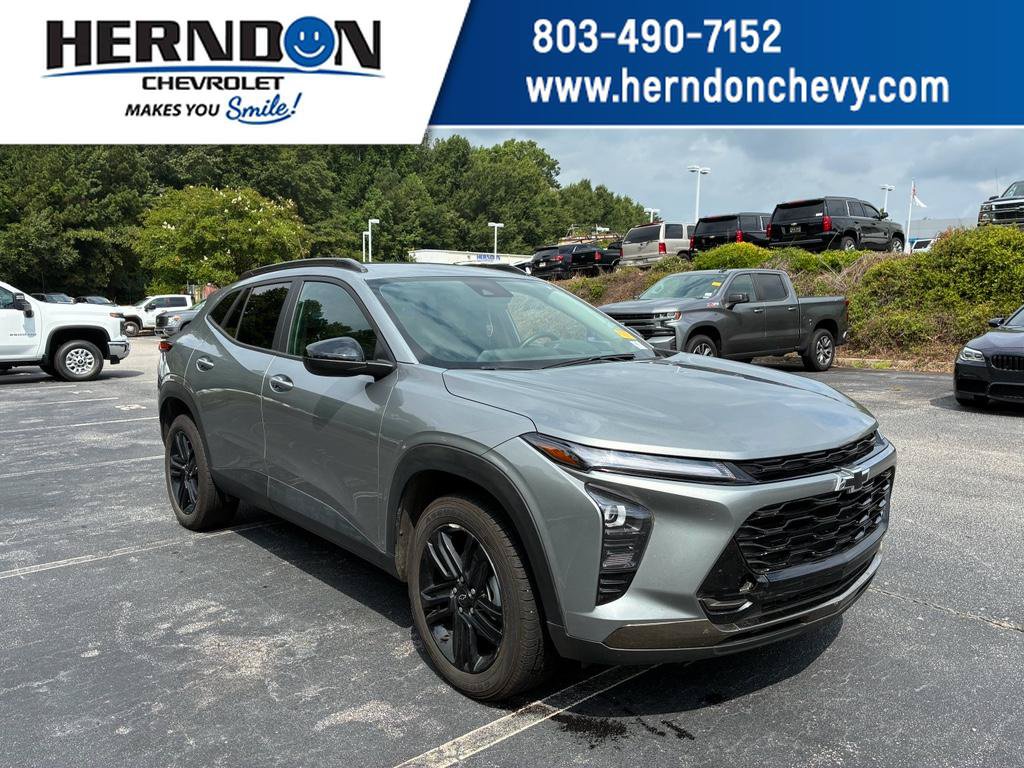 Used 2025 Chevrolet Trax ACTIV w/ Driver Confidence Package