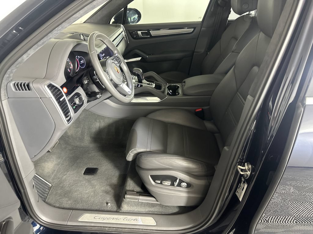 Used 2020 Porsche Cayenne Turbo AWD/4WD image 9