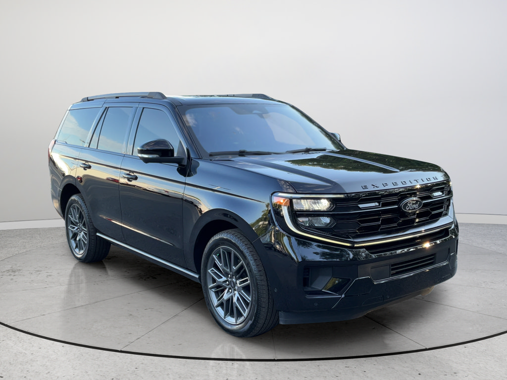 Used 2025 Ford Expedition Platinum w/ Stealth Performance Package AWD/4WD image 1