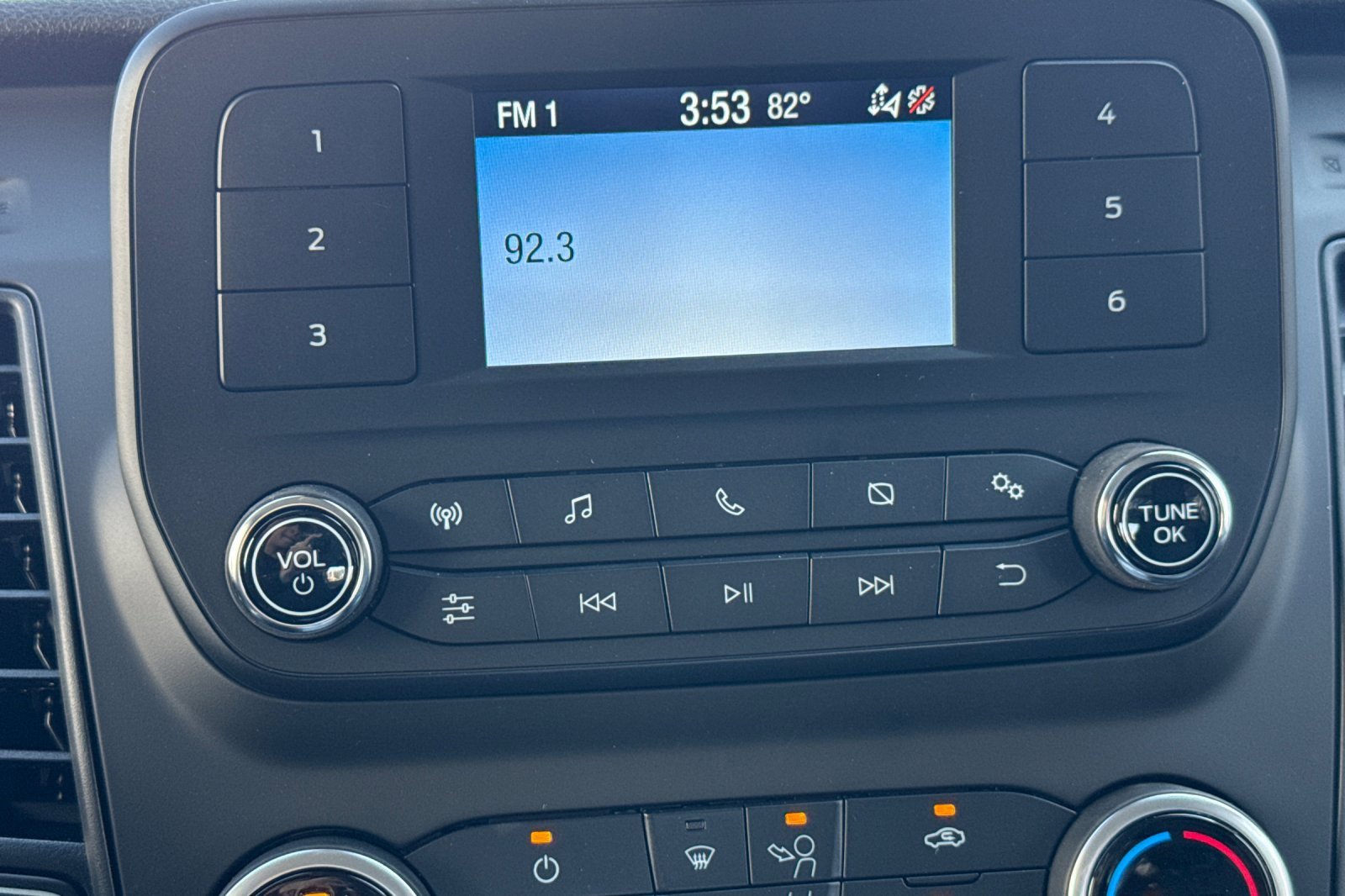 New 2025 Ford Transit 250 Low Roof w/ Upfitter Package image 17