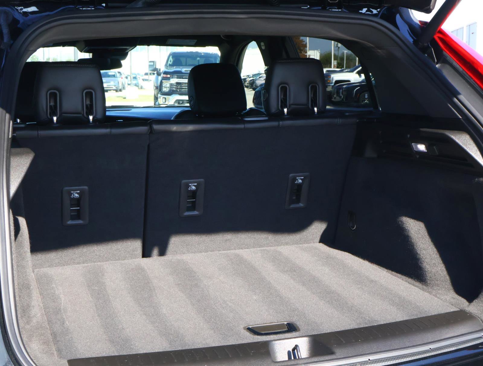 Used 2023 Cadillac XT4 Luxury w/ Cold Weather Package image 26