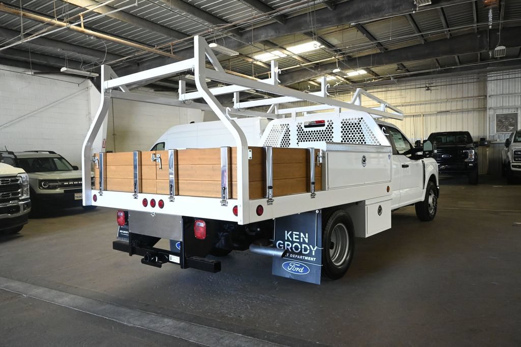 New 2026 Ford F350 XL w/ XL Chrome Package RWD image 9