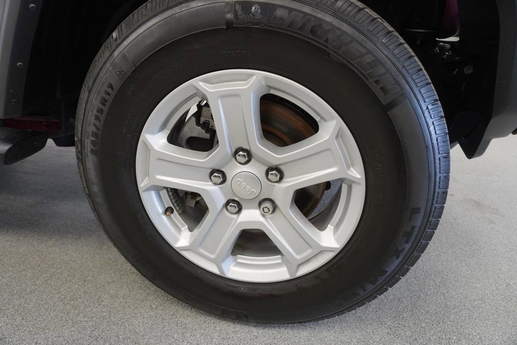 Certified 2021 Jeep Wrangler Unlimited Sport image 11