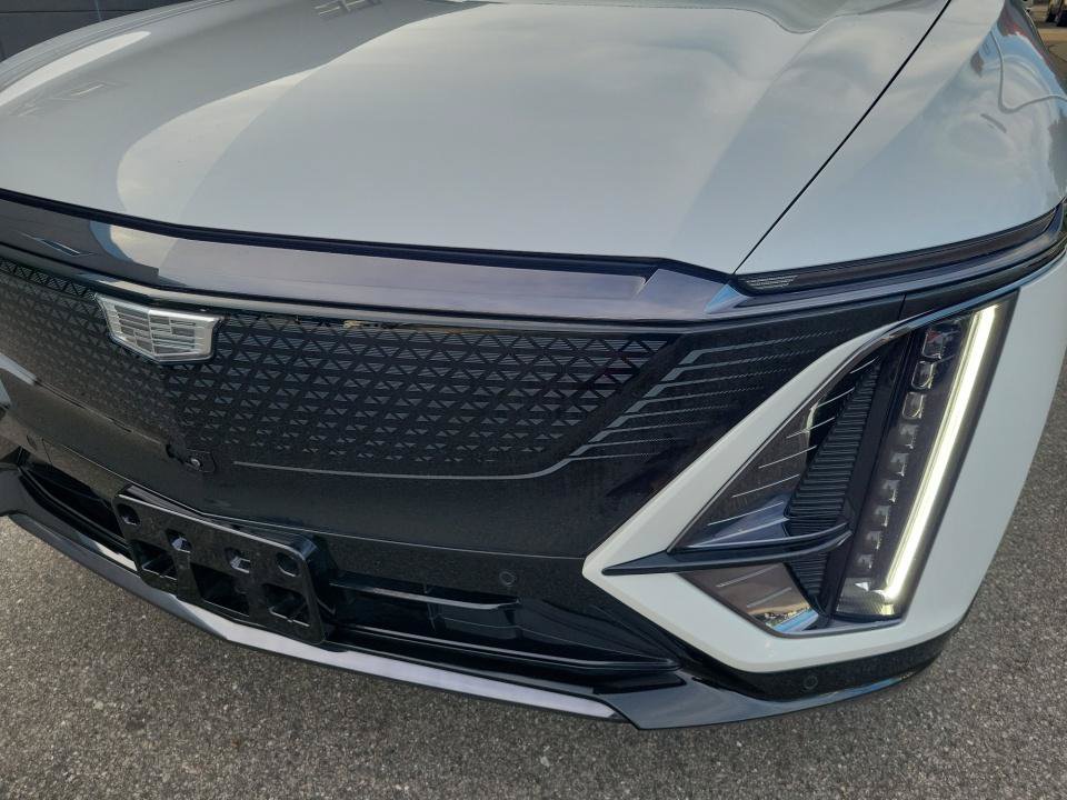 Certified 2024 Cadillac Lyriq Sport AWD/4WD image 26