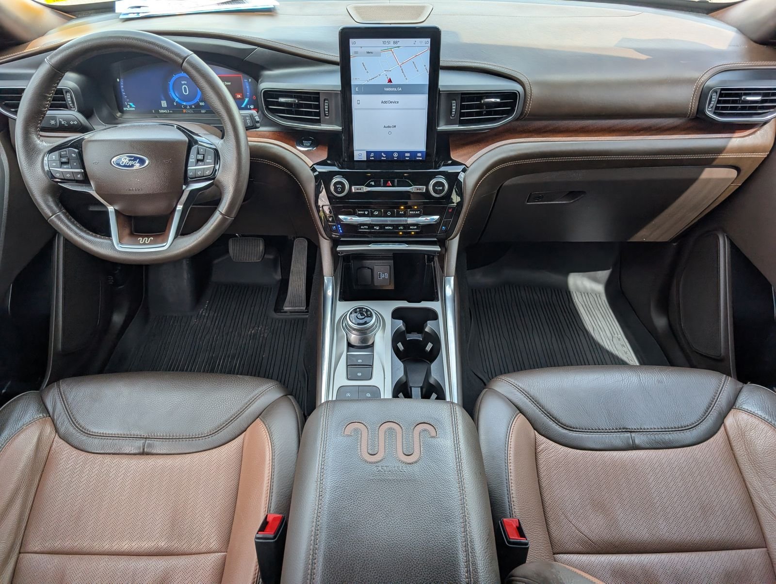 Used 2024 Ford Explorer King Ranch w/ Technology Package RWD image 5