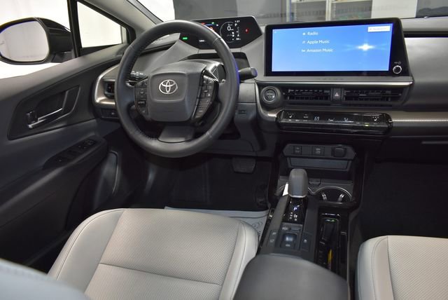 Used 2024 Toyota Prius XLE AWD/4WD image 33