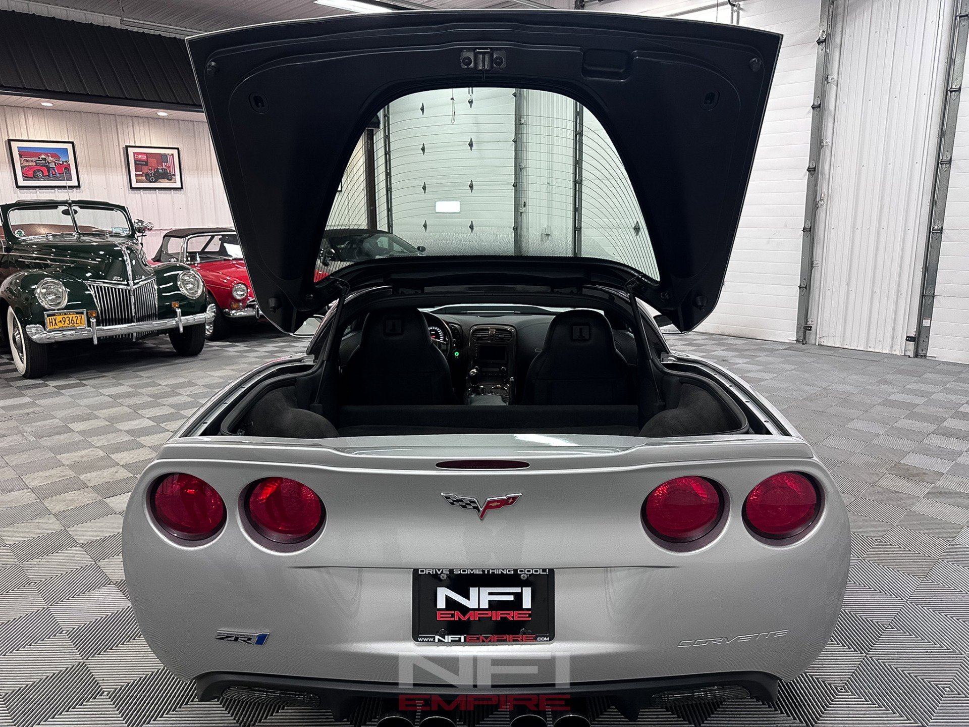 Used 2009 Chevrolet Corvette ZR1 w/ Preferred Equipment Group RWD image 37