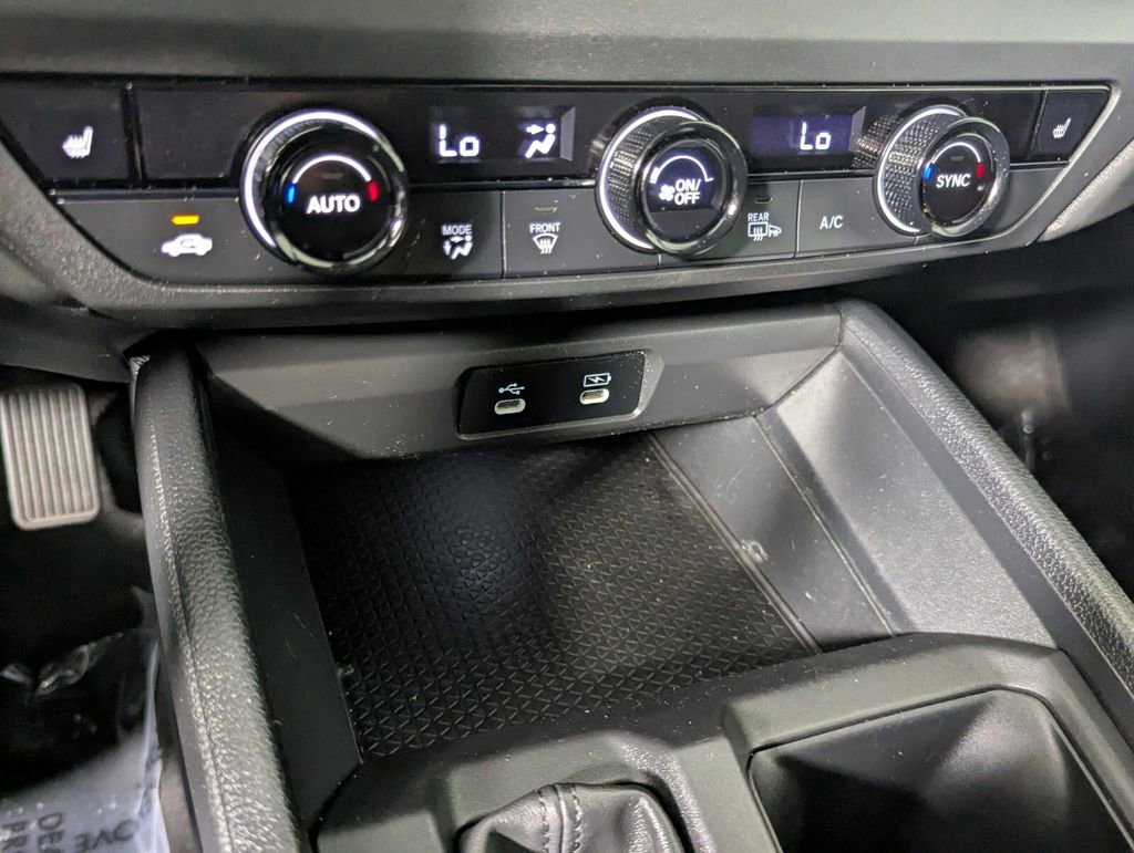 Used 2025 Honda Accord SE image 19